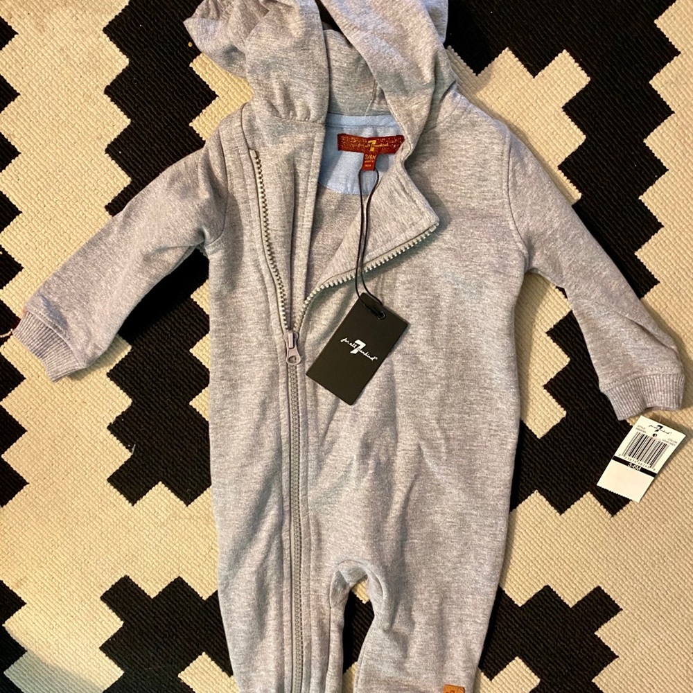 SOLD NWT 7 for all mankind zip up outfit